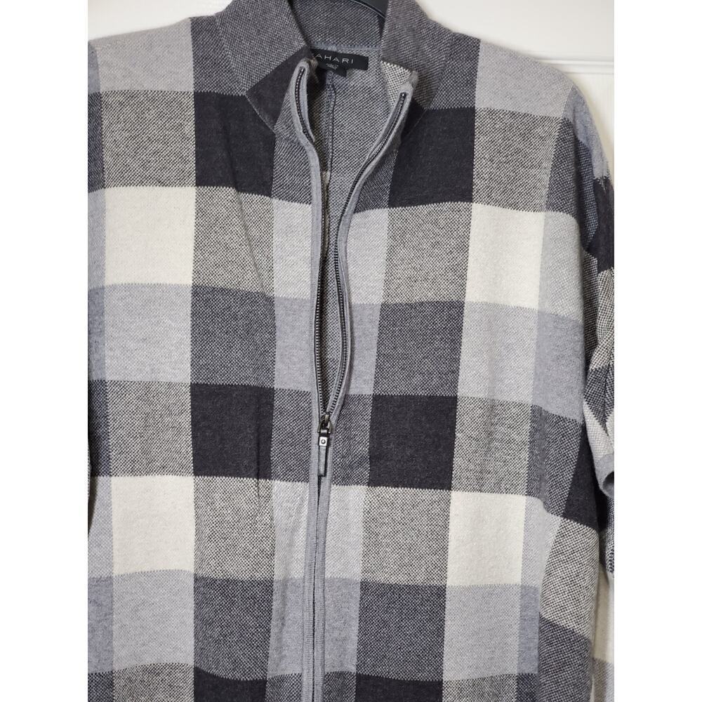 Tahari Women’s Plaid Sweater Jacket Size XL Gray Zip Front Rayon Blend - Picture 15 of 16